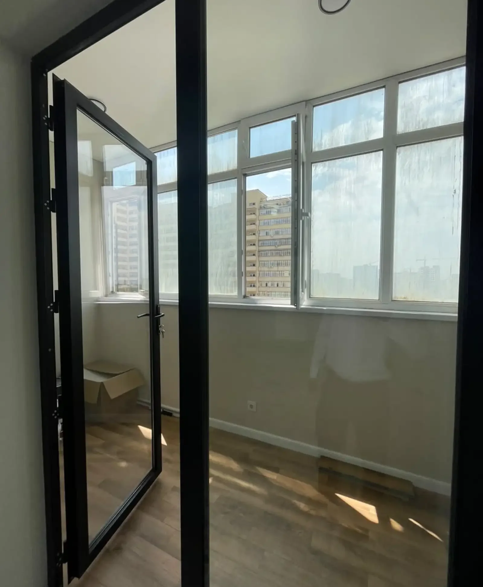 2-комн. квартира, 10 этаж, 90м², Сино Профсоюз