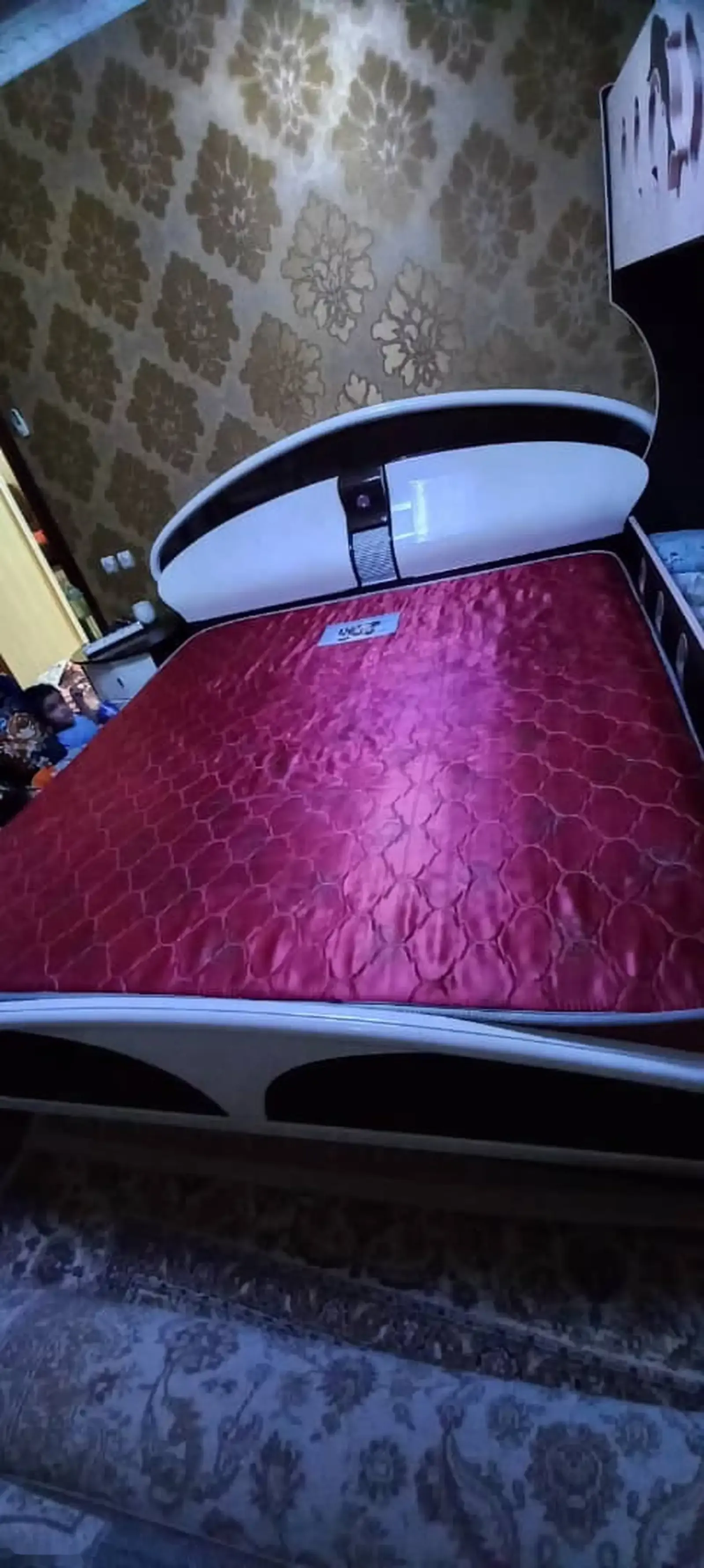 Спальный гарнитур