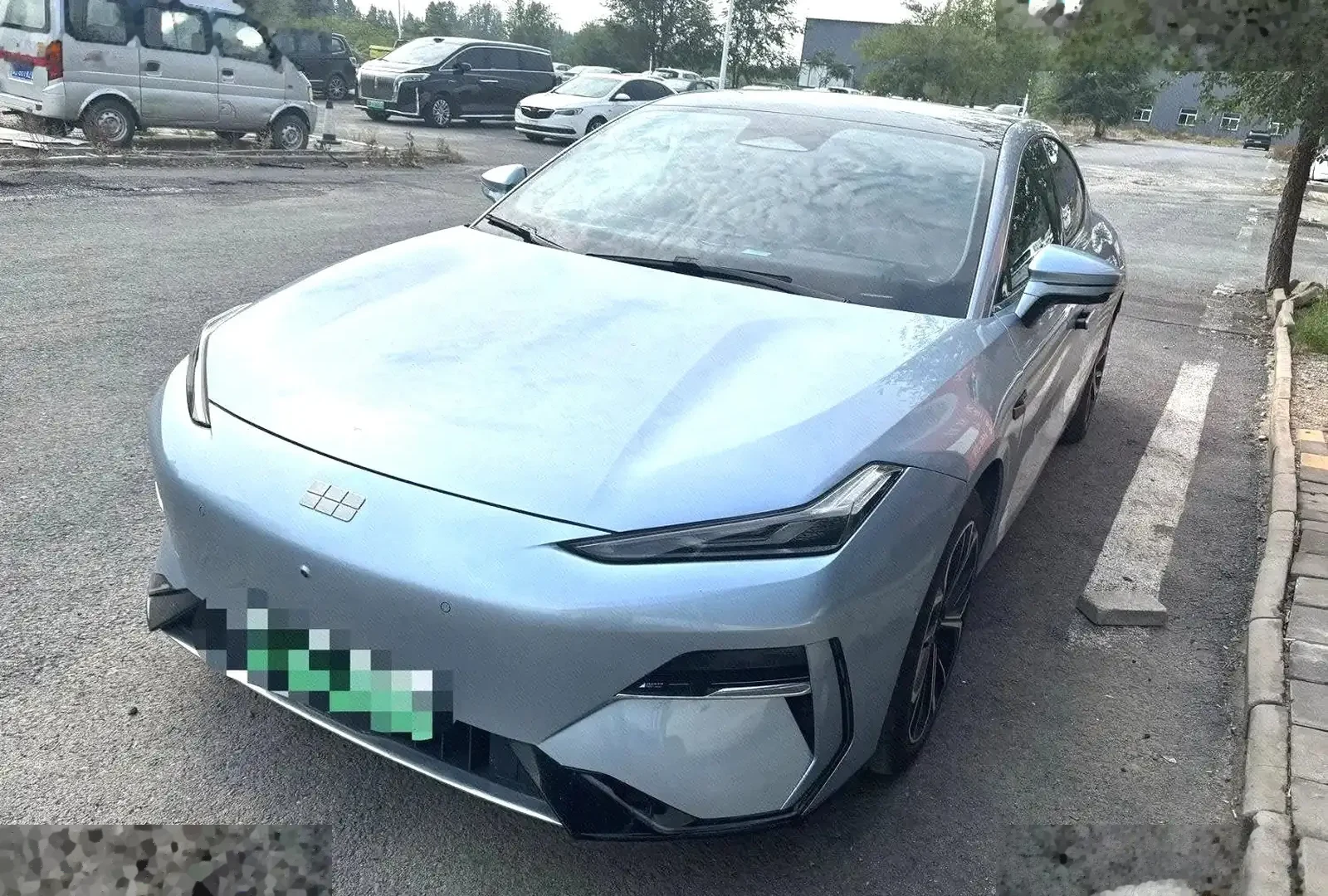 Geely Galaxy E8, 2025