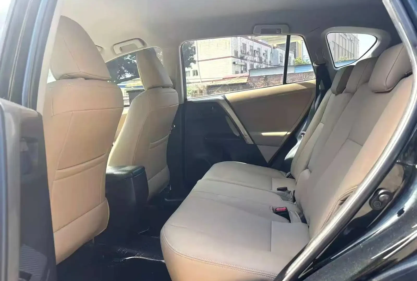 Toyota RAV 4, 2014