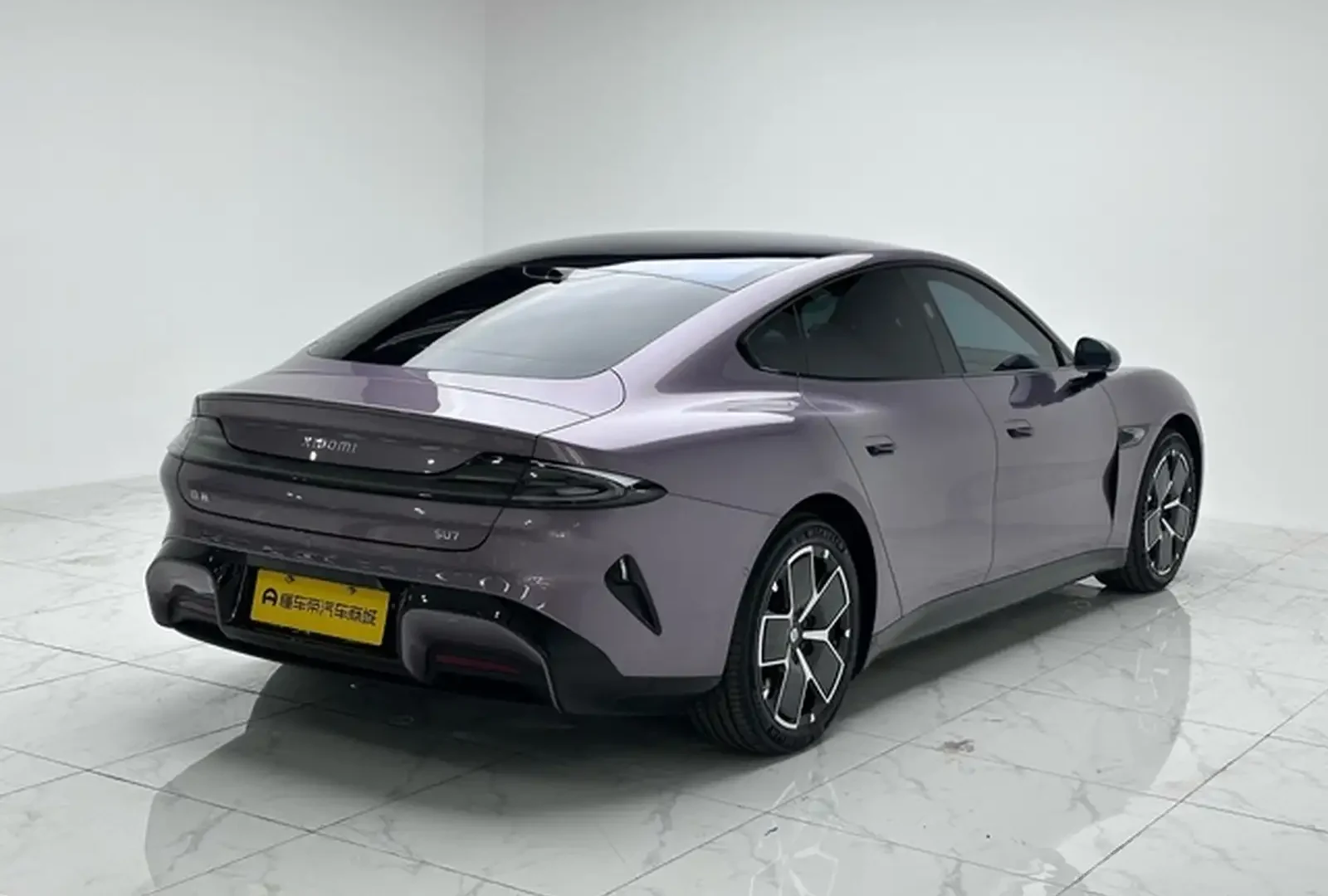 Xiaomi SU7, 2025