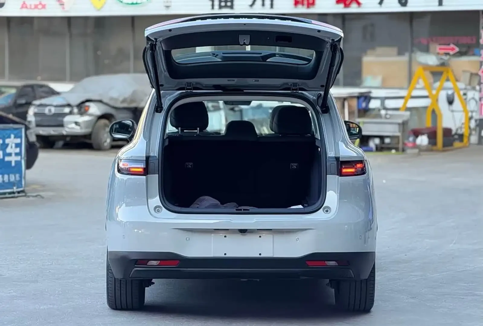 Leapmotor B10, 2026