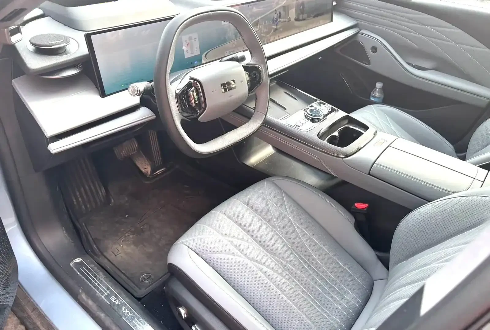 Geely Galaxy E8, 2025