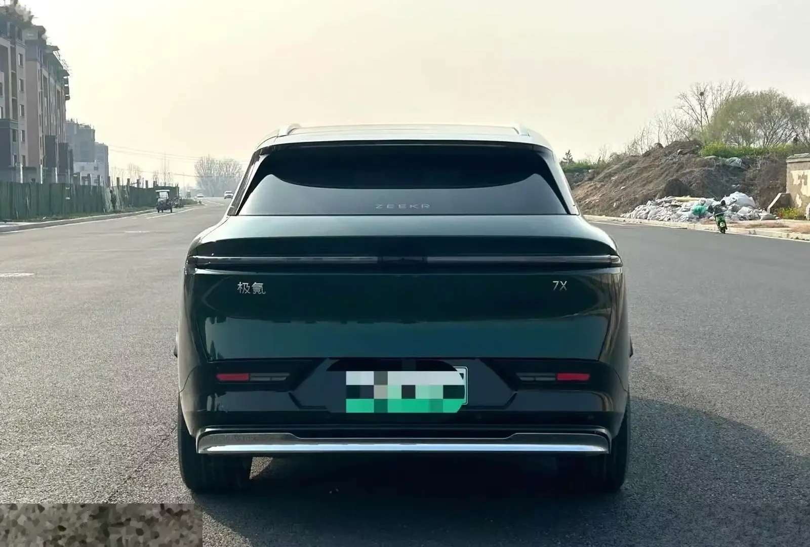 Zeekr 7X, 2025