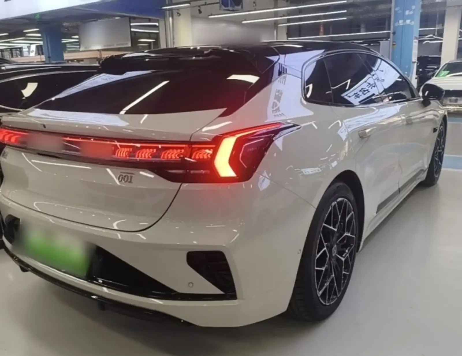 Zeekr 001, 2026 на заказ