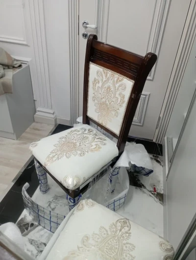Стулья
