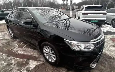 Toyota Camry, 2015