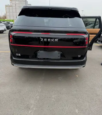 Zeekr 001, 2025