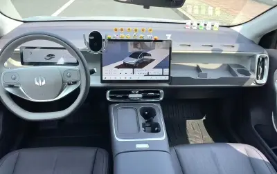 Leapmotor B01, 2025