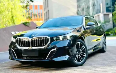 BMW 5 series, 2025 — миниатюра 2