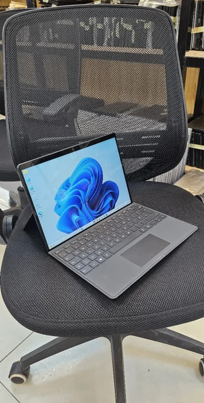 Ноутбук Microsoft Surface Pro 8