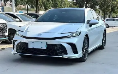 Toyota Camry, 2025