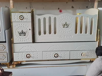 Колыбель с шкафом