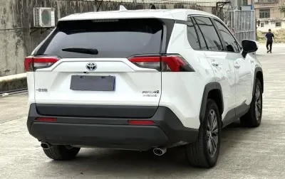 Toyota RAV 4, 2023 — миниатюра 7