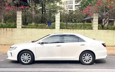 Toyota Camry, 2015