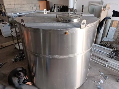 Бочка нержавейка марка 304 5000л. — миниатюра 2