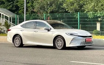 Toyota Camry, 2025