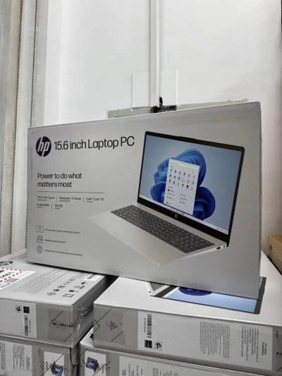 Ноутбук HP Laptop 15fd0154wm i5 13th 8GB 512GB Touch
