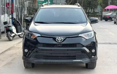 Toyota RAV 4, 2018 — миниатюра 8