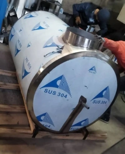 Бочка из нержавейки 1000л. т/л 2мм