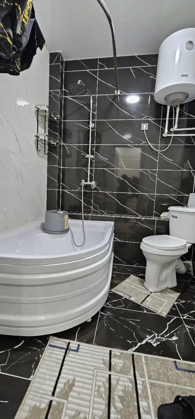 1-комн. квартира, Цокольный этаж, 50 м², 20мкр — миниатюра 6