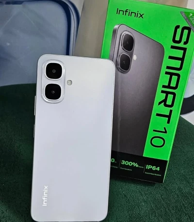 Infinix Smart 10 4+4/64Gb Black