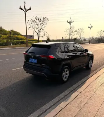 Toyota RAV 4, 2025
