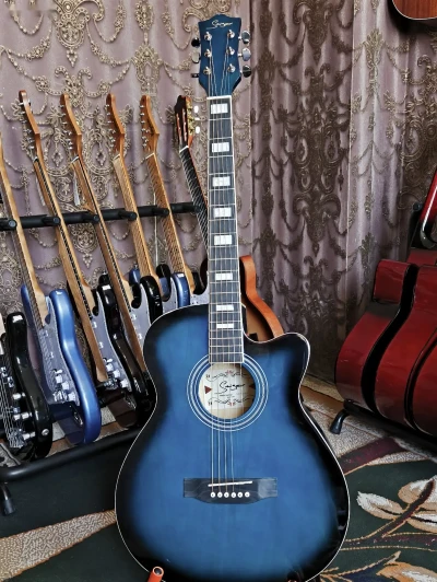 Гитара акустика