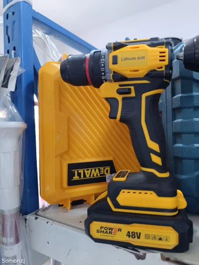 Шуруповëрт Dewalt