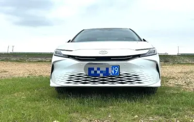 Toyota Camry, 2025