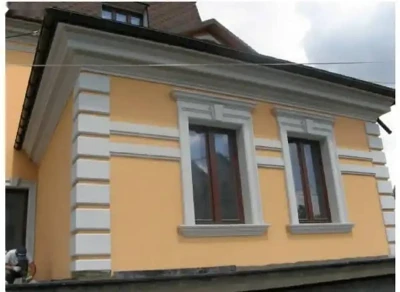 Карниз для фасада