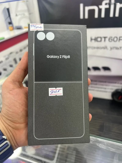 Samsung Galaxy z flip 8