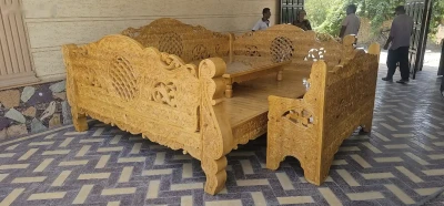 Тапчан королевский