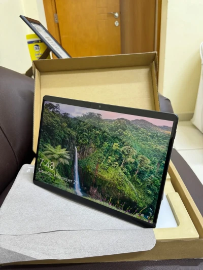 Ноутбук-планшет Microsoft Surface Pro 8