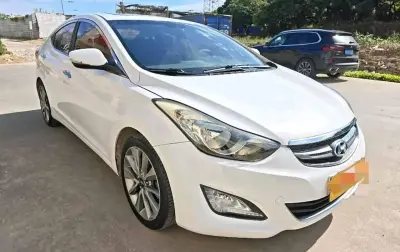 Hyundai Elantra, 2015 на заказ
