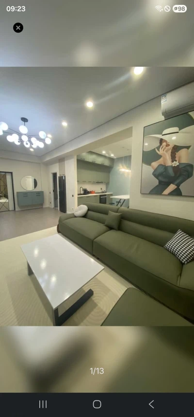 2-комн. квартира, Цокольный этаж, 80м², 18мкр