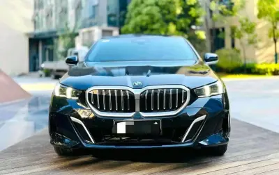 BMW 5 series, 2025 — миниатюра 6