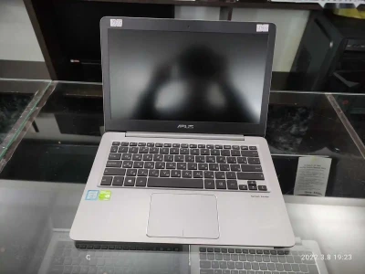 Ноутбук Asus Zenbook UX310UQ Core i5-6200U 8GB / 256GB SSD — миниатюра 2