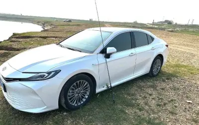 Toyota Camry, 2025
