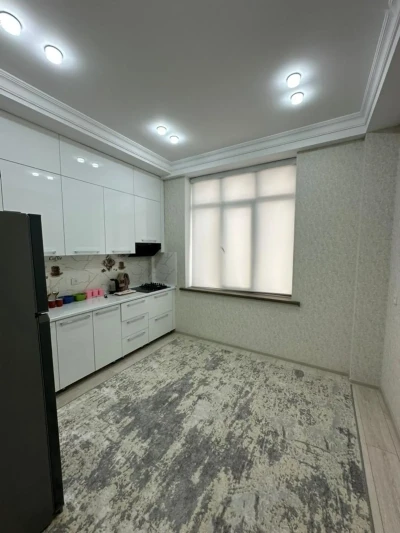 2-комн. квартира, 11 этаж, 60м², 17мкр — миниатюра 2