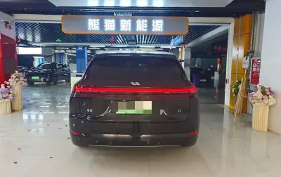 Li Auto L9, 2022