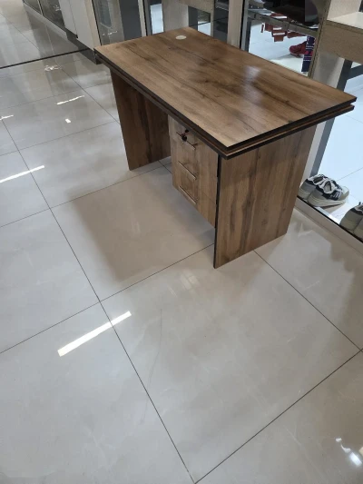 Стол офисный