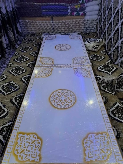 Стол — миниатюра 3