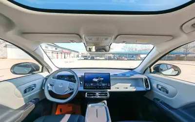 LEAPMOTOR B10, 2025