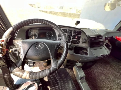 Седельный тягач Mercedes Actros 1844 120куб — миниатюра 3