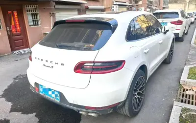 Porsche Macan, 2016