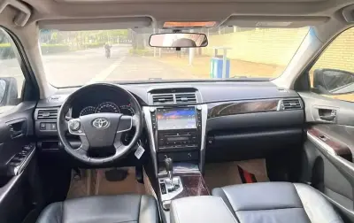 Toyota Camry, 2015