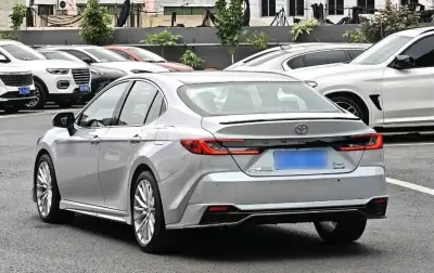 Toyota Camry, 2025