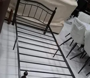 Металлическая кровать