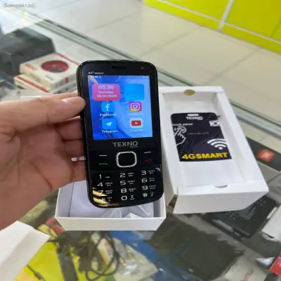 Телефон Tecno Max